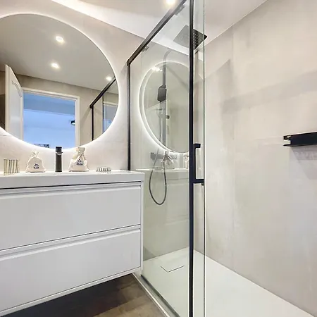 Marche Gambetta 2 Terrasse Moderne By Olam Apartment Cannes