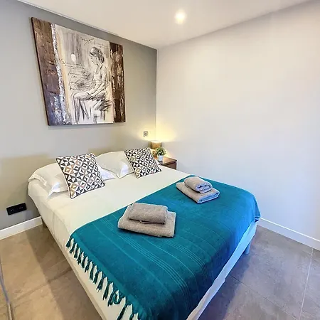 Marche Gambetta 2 Terrasse Moderne By Olam Apartment