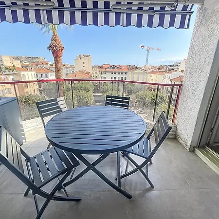 Marche Gambetta 2 Terrasse Moderne By Olam Cannes